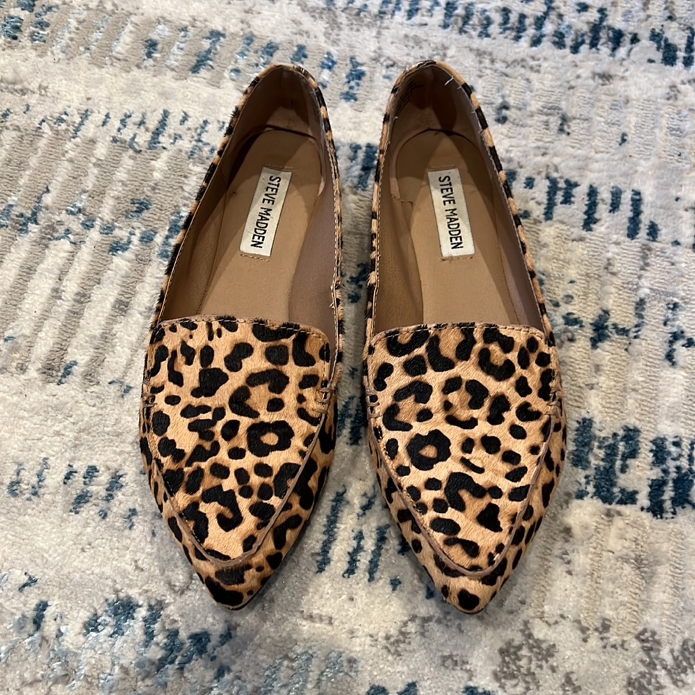 Steve Madden Feather Leopard Pointy Flats